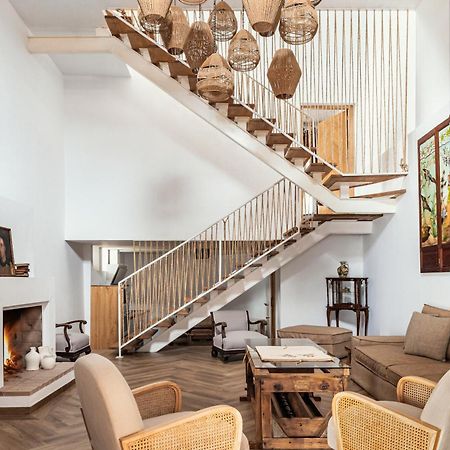 Apartamentos Turisticos El Patio Del Nogal 구아달루페 외부 사진