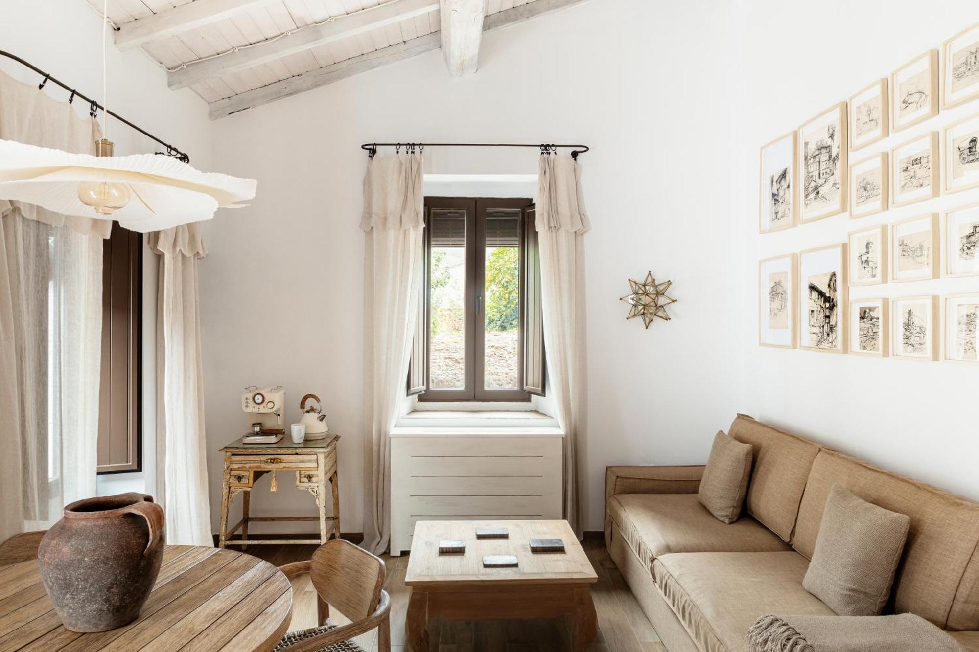 Apartamentos Turisticos El Patio Del Nogal 구아달루페 외부 사진