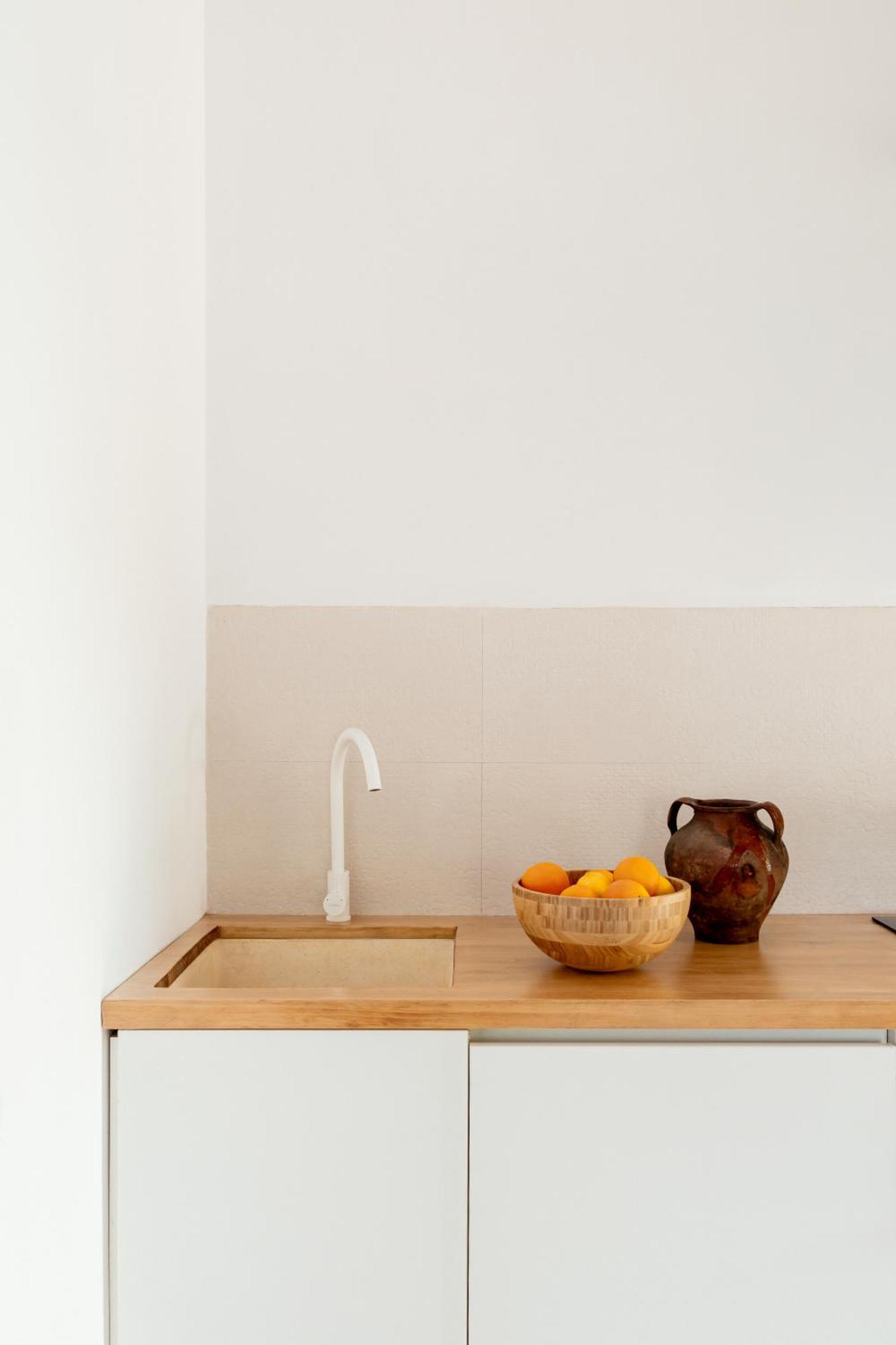 Apartamentos Turisticos El Patio Del Nogal 구아달루페 외부 사진