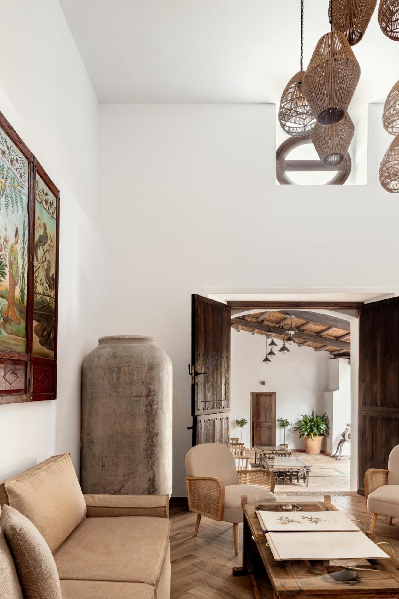 Apartamentos Turisticos El Patio Del Nogal 구아달루페 외부 사진